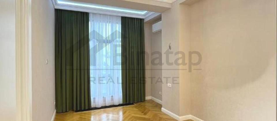 3 otaqlı mənzil satılır/147 kv.m., Təhsil Nazirliyinin yanında yerləşir - 6