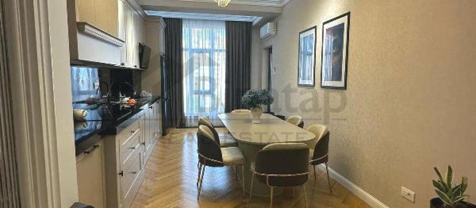 3 otaqlı mənzil satılır/147 kv.m., Təhsil Nazirliyinin yanında yerləşir - 7