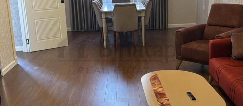 1saylı Asan xidmətinin yaninda.