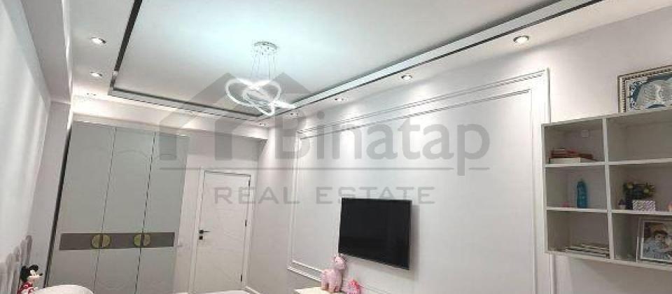 3 otaqlı mənzil satılır/118 kv.m., 7ci mkrn, Azadlıq Prospekti m/s'na 5-7 dəqiqəlik məsafədədir - 6