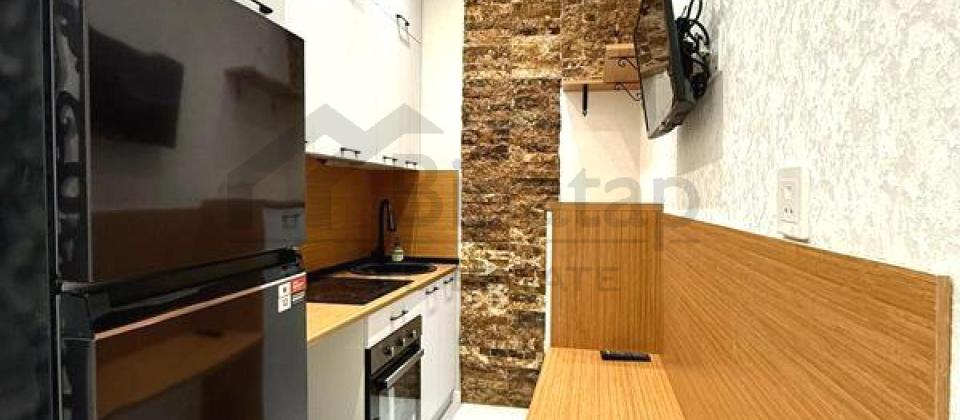 2 otaqlı mənzil satılır/55 kv.m., 8 Noyabr m/s 5 dəqiqəlik məsafədədir - 9