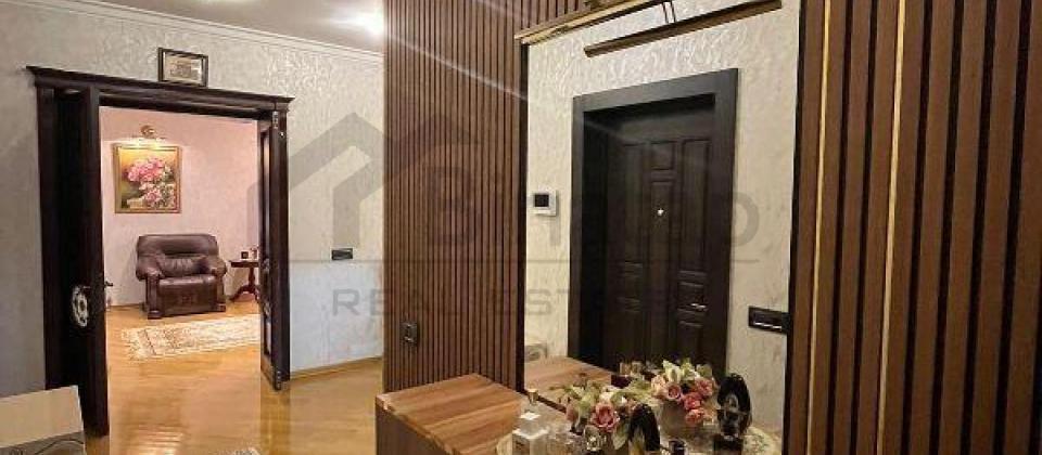 5 otaqlı mənzil satılır/215 kv.m., Səməd Vurğun küçəsi, Zabitlər parkının yanında yerləşir - 12