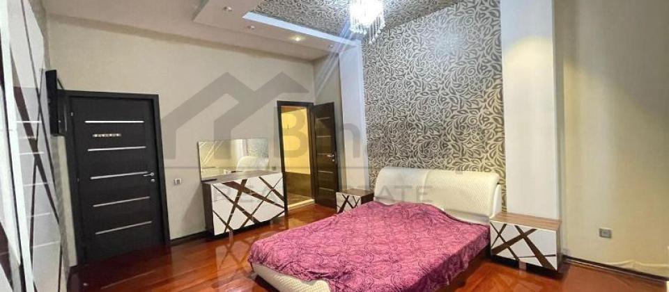3 otaqlı mənzil satılır/145 kv.m., Tbilisi prospekti, Qafqaz otelin yanı, 8 Noyabr m/s yaxındır - 8