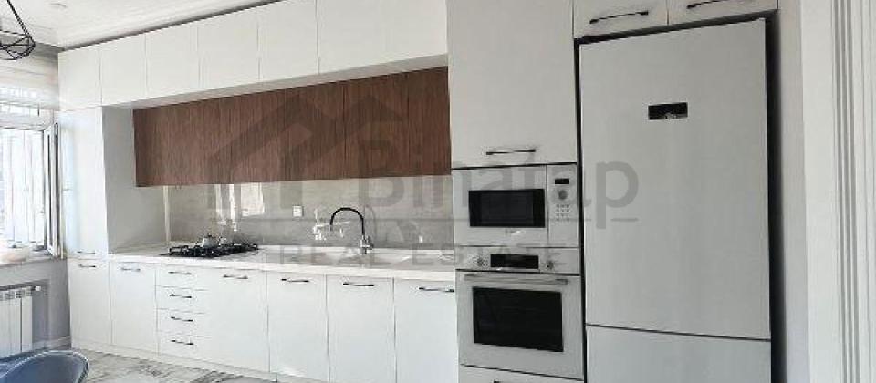 KİRAYƏ VERİLİR..! 3 otaq, 140 kv.m., Tibb Universitetinin yanında yerləşir - 10