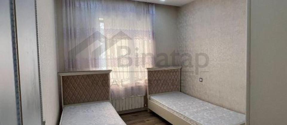 Masazırda, Madeyra mebel salonunun yanında həyət evi satılır..!  4 otaq, 150m2, 1.5 sot - 8