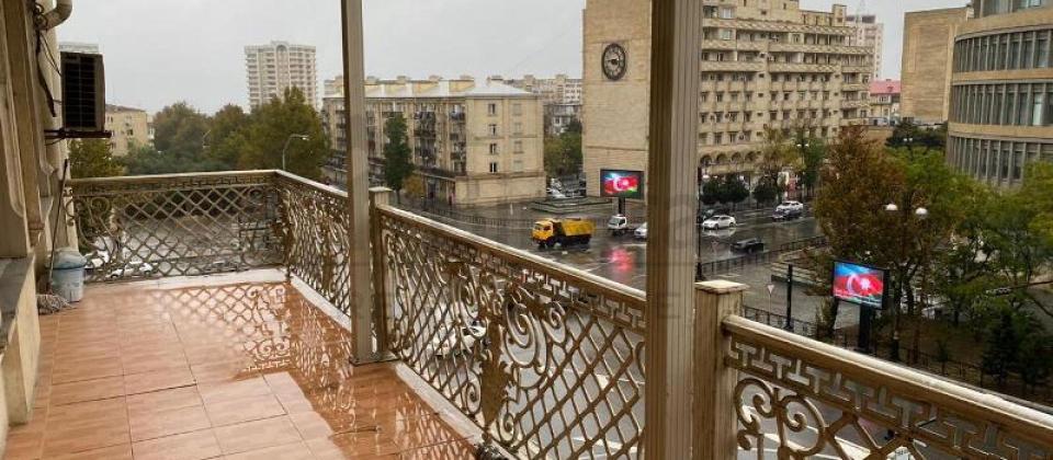 4 otaqlı mənzil satılır/160 kv.m., 20№ məktəb-liseyin yanında yerləşir - 14