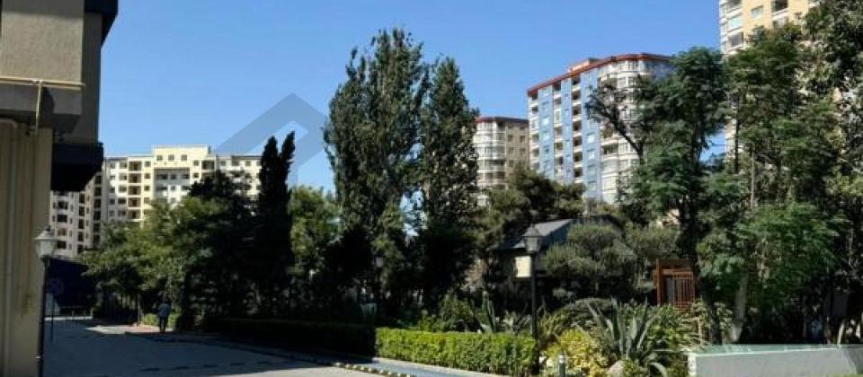 4 otaqlı mənzil satılır/165 kv.m., Təhsil Nazirliyinin yanı, Heydər Əliyev mərkəzinə yaxındır - 13