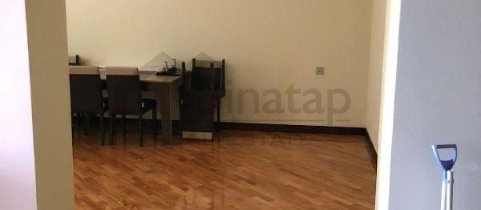 4 otaqlı mənzil satılır/137 kv.m., Nizami m/s və XİN'in yanında yerləşir - 4