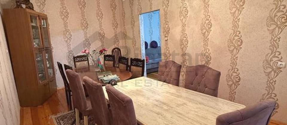 5 otaqlı mənzil satılır/125 kv.m., 8ci mkrn, Azadlıq Prospekti m/s yanında yerləşir - 2