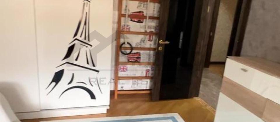 E.Akademiyasi metrosu - 13