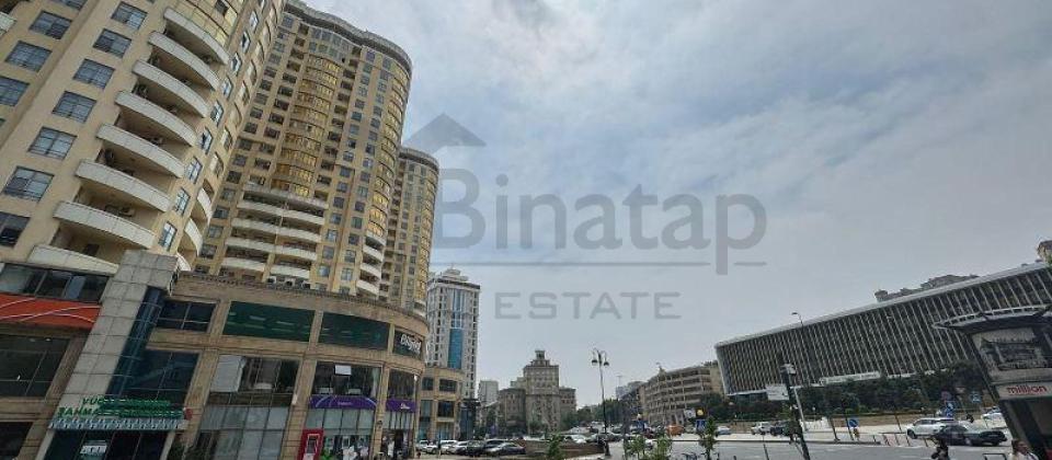 3 otaqlı mənzil satılır/127 kv.m., Statistika komitəsi ilə üzbə üz yerləşir