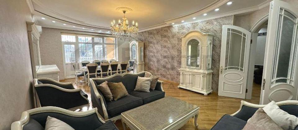 3 otaqlı mənzil satılır/176 kv.m., Mərkəzi parkın yanı, Nizami m/s yaxındır - 2