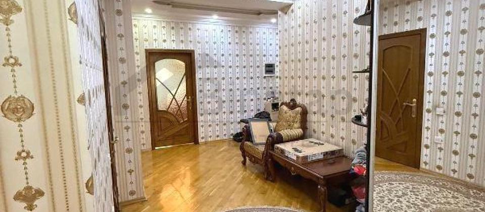 3 otaqlı mənzil satılır/125 kv.m., Tusi klinikasının yanı, 20 Yanvar və İnşaatçılar m/s yaxındır - 10