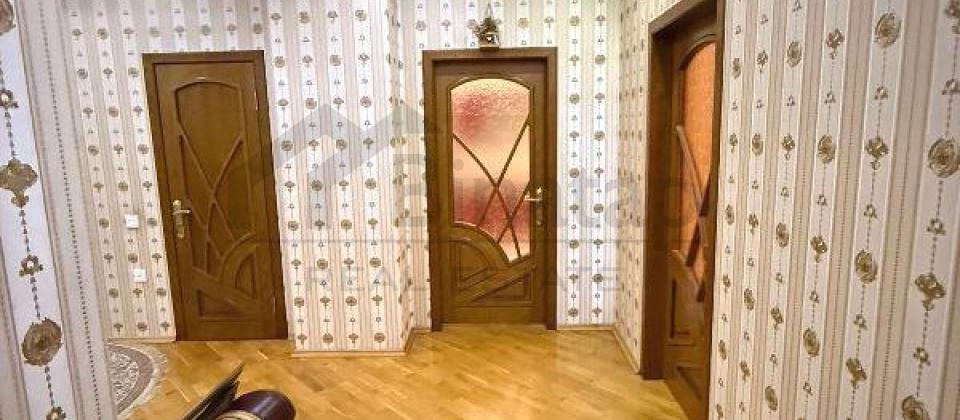 3 otaqlı mənzil satılır/125 kv.m., Tusi klinikasının yanı, 20 Yanvar və İnşaatçılar m/s yaxındır - 11