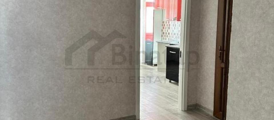 2 otaqlı mənzil satılır/80 kv.m., Albalı uşaq bağçasının yanı, İnşaatçılar m/s yaxındır - 10