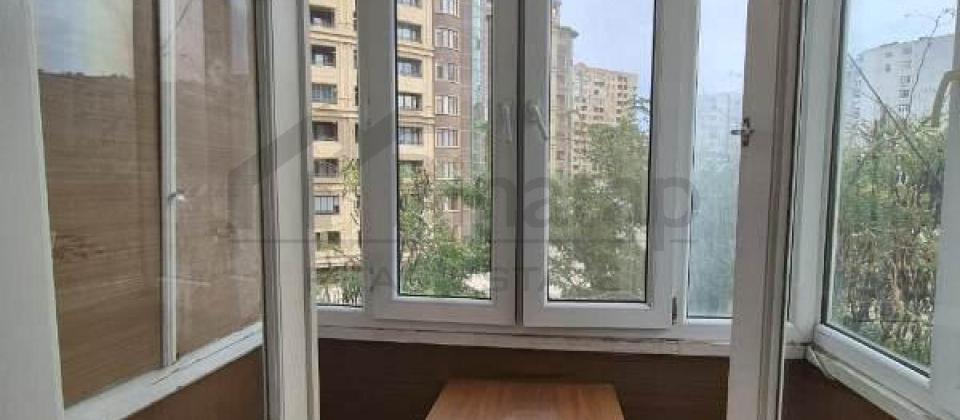 2 otaqlı mənzil satılır/60 kv.m., Statistika Komitəsi və İzmir parkın yanı, Nizami m/s yaxındır - 9