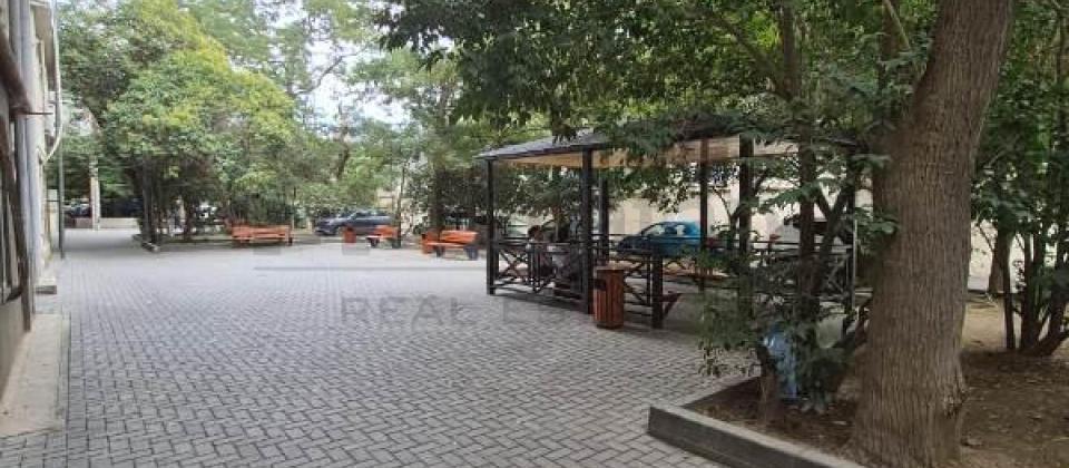 2 otaqlı mənzil satılır/60 kv.m., Statistika Komitəsi və İzmir parkın yanı, Nizami m/s yaxındır - 12