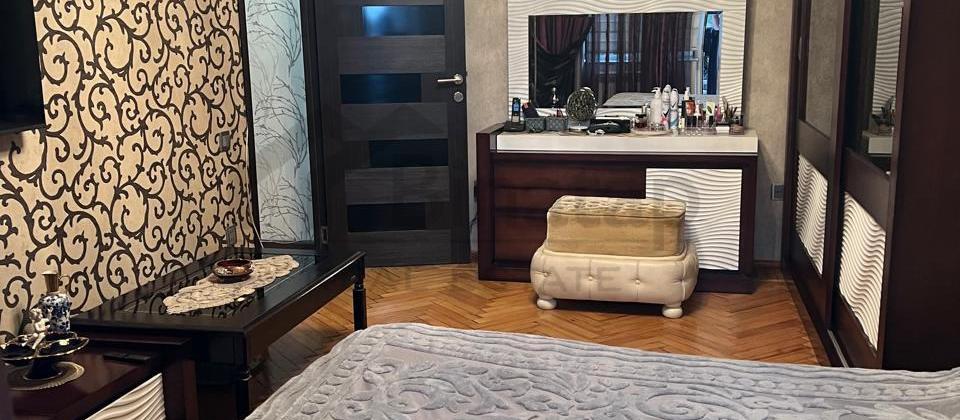 İzmir küçəsi, Nizami m/st - 3