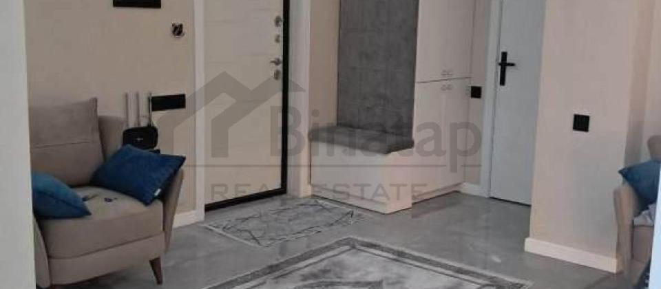 3 otaqlı mənzil satılır/90 kv.m., 77№li avtobusun son dəyanacağının yanı, İnşaatçılar m/s yaxındır - 8