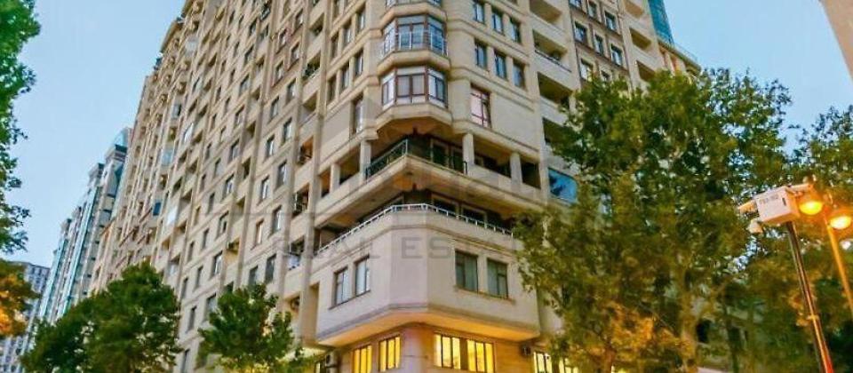 Satılır 3 otaqlı yeni tikili 166 m², 28 May m. - 2