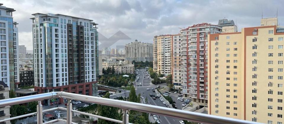 E.Akademiyasi metrosu - 2