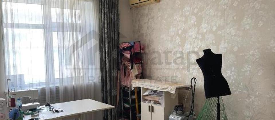 5 otaqlı mənzil satılır/192 kv.m., Yasamal parkının yanı, E.Akademiyası və İnşaatçılar m/s yaxındır - 9