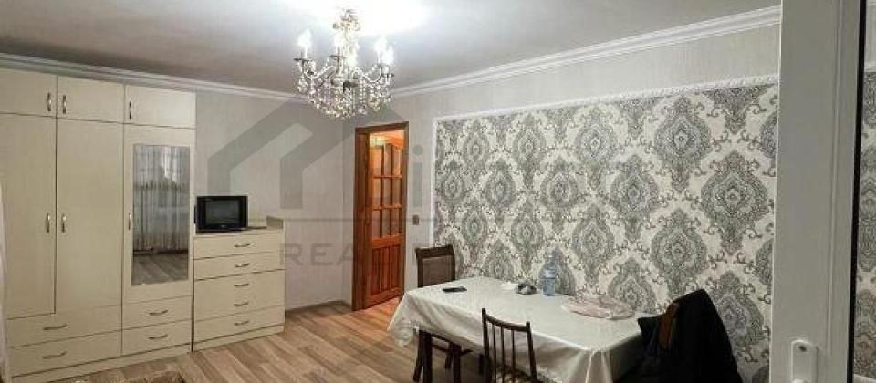 KİRAYƏ VERİLİR..! 2 otaq, 39 kv.m., İnşaatçılar m/s yanında yerləşir - 2