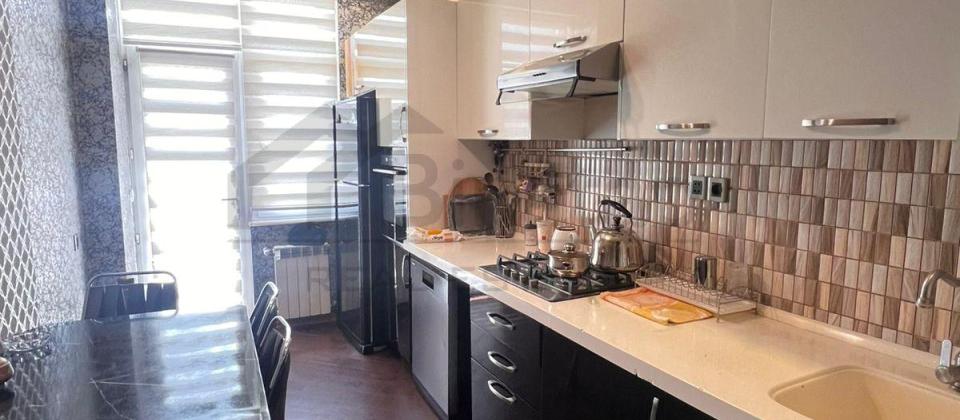 E.Akademiyasi metrosu - 11