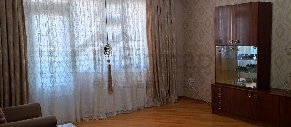 Kirayə verilir 3 otaqlı köhnə tikili 90 m², Elmlər Akademiyası m. - 2