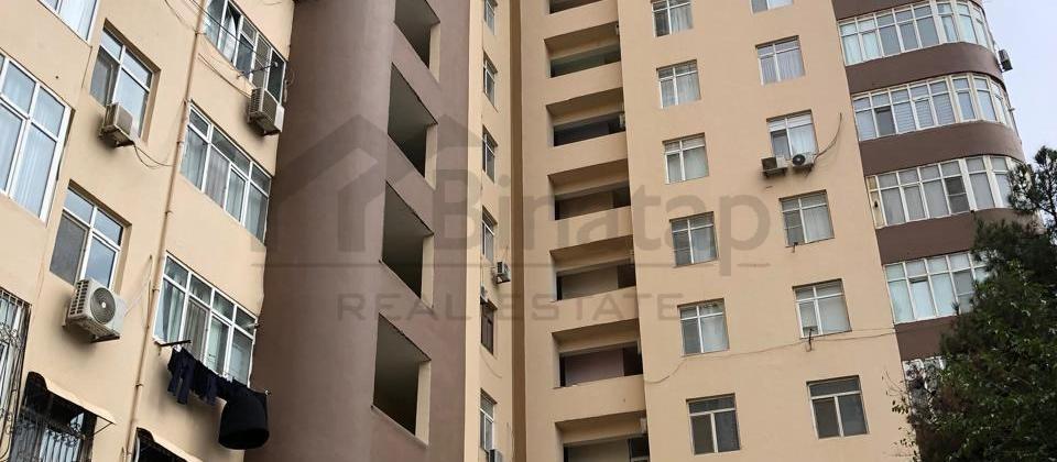 Satılır 2 otaqlı yeni tikili 60 m², İnşaatçılar m. - 12