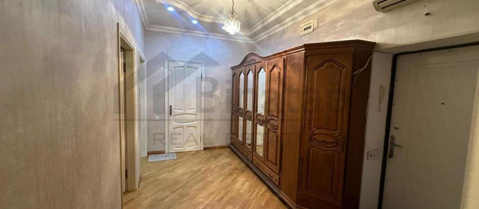 Biznes Universiteti yanında - 9