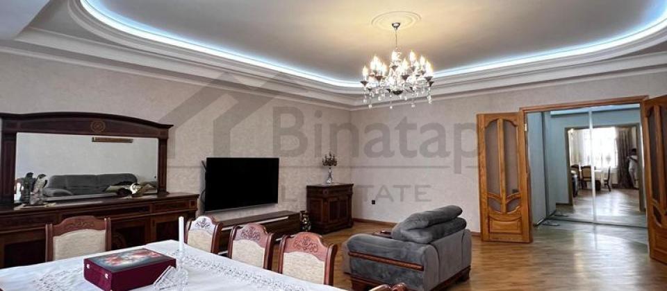 28 May m/s yanında 3 otaqlı mənzil satılır/154 kv.m. - 3