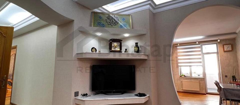 28 May m/s yanında 3 otaqlı mənzil satılır/154 kv.m. - 8