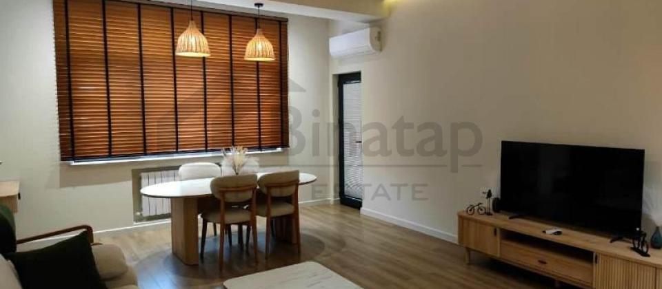 28 May m/s yanında 2 otaqlı mənzil satılır/74 kv.m. - 2