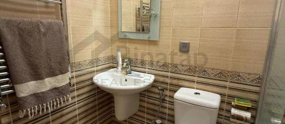 Nərimanov heykəlinin yanı, E.Akademiyası və İçəri Şəhər m/s yaxın 2 otaqlı mənzil satılır/55 kv.m. - 14