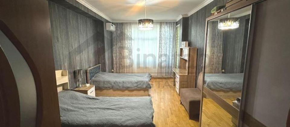 8 Noyabr m/s yaxın 4 otaqlı mənzil satılır/177 kv.m. - 3