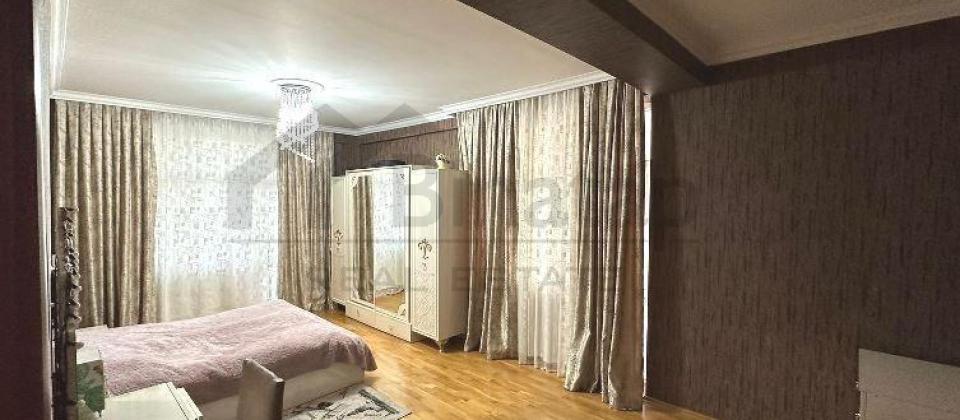 8 Noyabr m/s yaxın 4 otaqlı mənzil satılır/177 kv.m. - 4