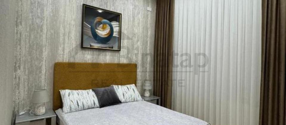 Ziya Bünyadov pr., Olimpiya Stadionu və Koroğlu m/s yaxın 3 otaqlı mənzil satılır/100 kv.m. - 6