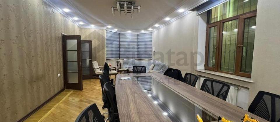 VİLLA SATILIR..! Teymur Əliyev küçəsi, Atatürk parkı və Gənclik m/s yaxındır/330 kv.m. - 6