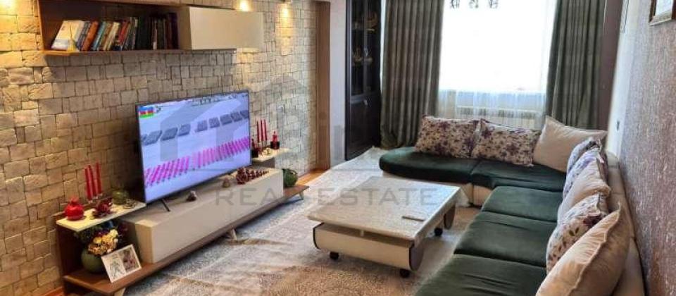 Yasamal parkının yanı, Elmlər Akademiyası m/s yaxın 3 otaqlı mənzil satılır/110 kv.m.