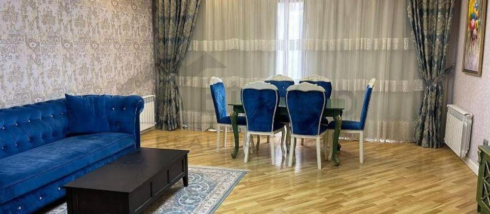 Park Azure kompleksində 2 otaqlı mənzil kirayə verilir..!