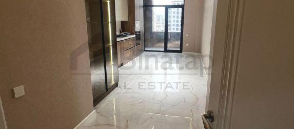 Azadlıq prospekti, 28 May m/s yanında 2 otaqlı mənzil satılır/90 kv.m. - 10