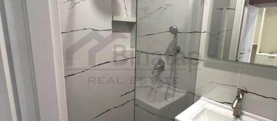 Azadlıq prospekti, 28 May m/s yanında 2 otaqlı mənzil satılır/90 kv.m. - 15