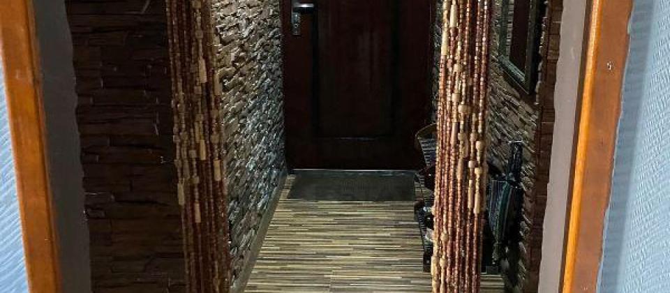 BDU, Musabəyov parkı, İlahiyyat məscidi və E.Akademiyası m/s yaxın 3 otaqlı mənzil satılır/75 kv.m. - 13