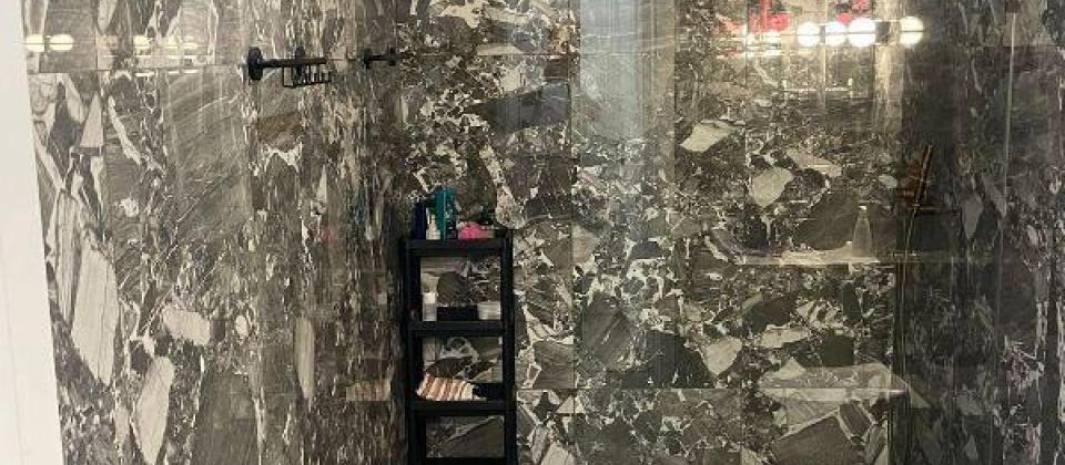 Zabitlər parkı və Sirkin yanında 4 otaqlı mənzil satılır/175 kv.m. - 14