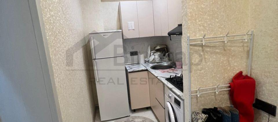 8ci km, Xalqlar Dostluğu m/s yaxın 3 otaqlı mənzil satılır/64 kv.m. - 6