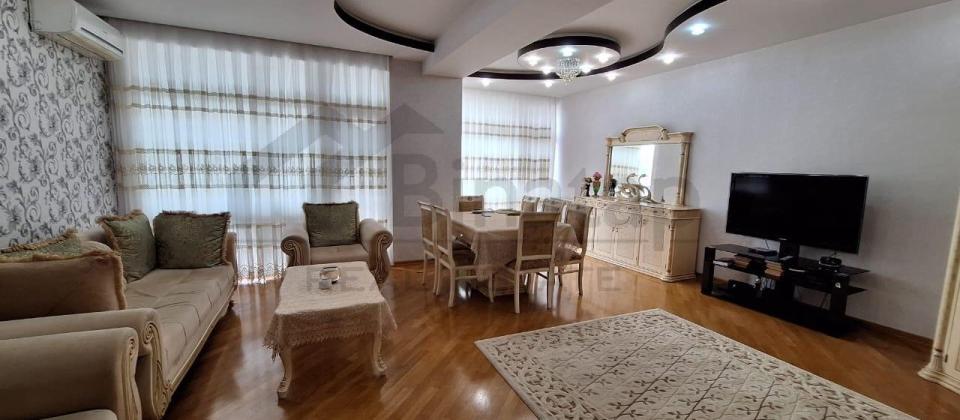 Satılır 3 otaqlı yeni tikili 140 m², 28 May m. - 5