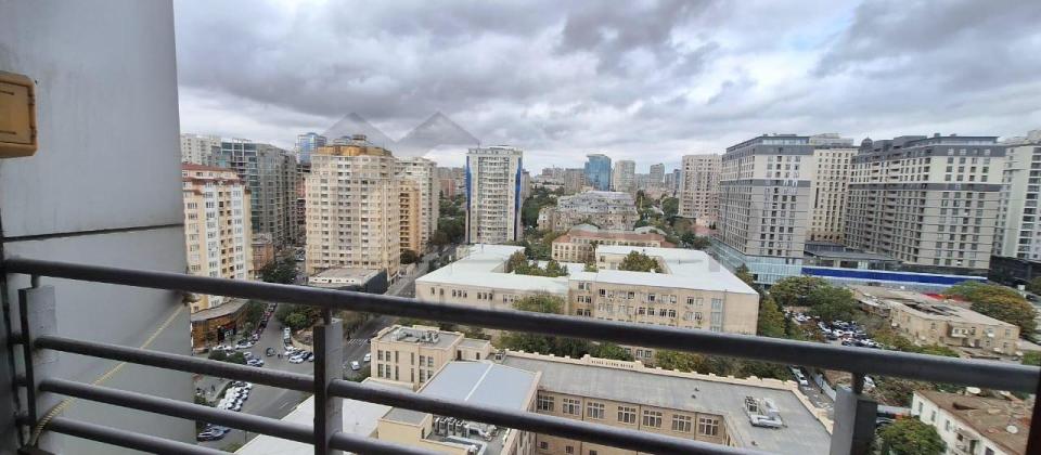 Satılır 3 otaqlı yeni tikili 140 m², 28 May m. - 15