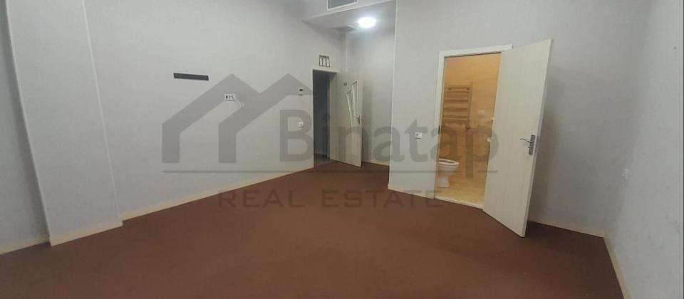 Əhməd Rəcəblidə plazada ofislərin icarəsi