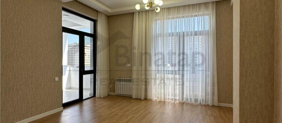 Tibb Universiteti  yaxınlığında, - 2